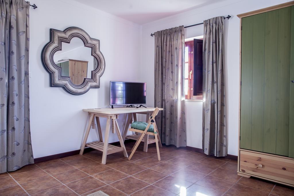 オデミラ Refugio Do Monteゲストハウス 部屋 写真