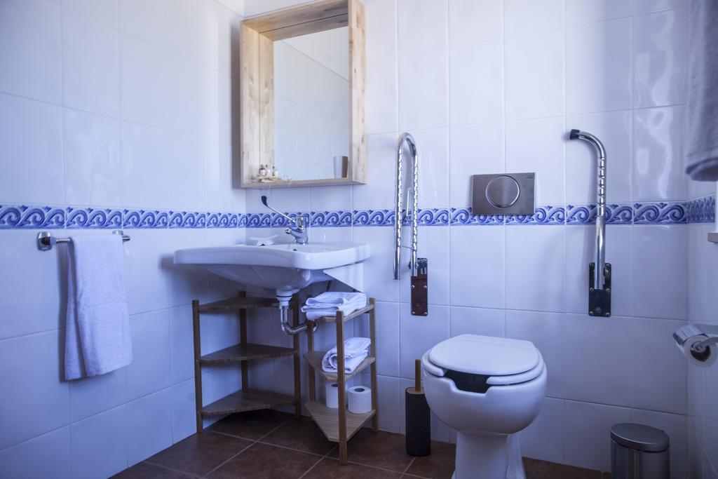 オデミラ Refugio Do Monteゲストハウス エクステリア 写真